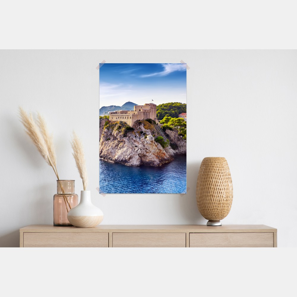 Poster Dubrovnik küstenfestung auf felsigen klippen – Wallnifity® Poster Dubrovnik küstenfestung auf felsigen klippen – Wallnifity®