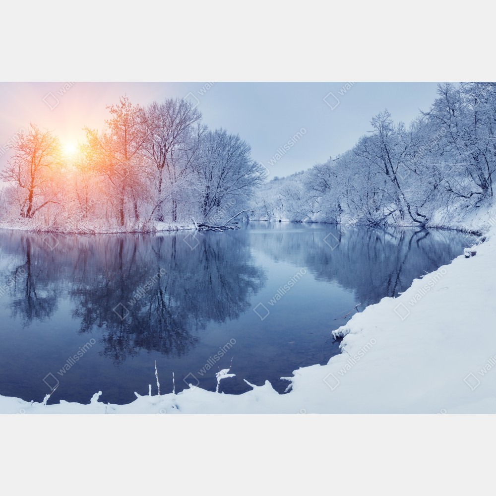 Poster winterliche flusslandschaft bei sonnenuntergang – Wallnifity® Poster winterliche flusslandschaft bei sonnenuntergang – Wallnifity®
