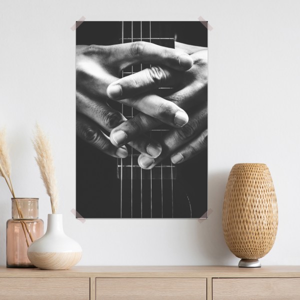 Poster verschränkte hände auf gitarrensaiten – Wallnifity® Poster verschränkte hände auf gitarrensaiten – Wallnifity®