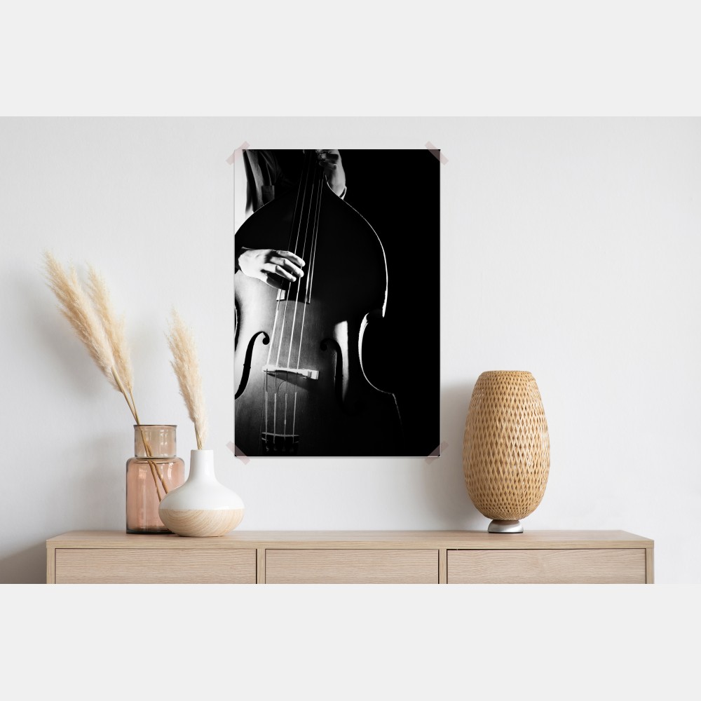 Poster kontrabassist im dramatischen licht – Wallnifity®