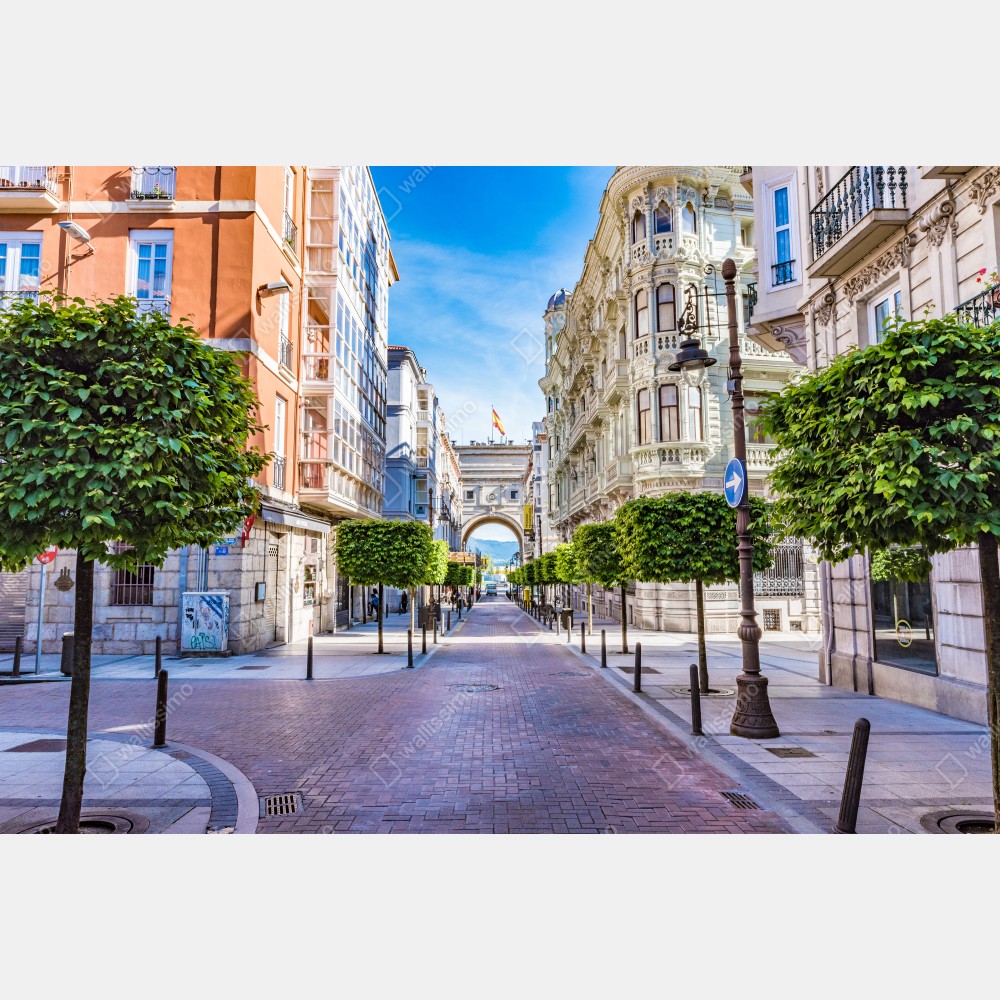 Poster Santander straße im stadtkern mit historischem bogen – Wallnifity® Poster Santander straße im stadtkern mit historischem bogen – Wallnifity®