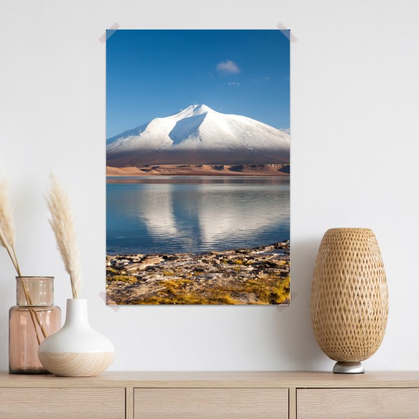 Poster Laguna Verde spiegelung in Atacama – Wallnifity® Poster Laguna Verde spiegelung in Atacama – Wallnifity®