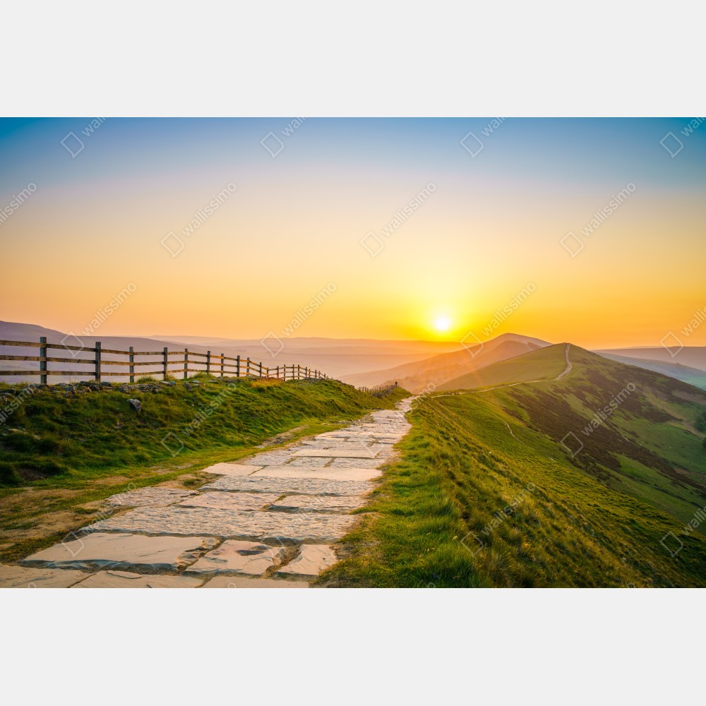 Poster sonnenbeschienener gebirgskamm bei sonnenaufgang – Wallnifity® Poster sonnenbeschienener gebirgskamm bei sonnenaufgang – Wallnifity®