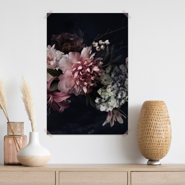 Poster düsterer pfingstrosen- und hortensienstrauß – Wallnifity® Poster düsterer pfingstrosen- und hortensienstrauß – Wallnifity®