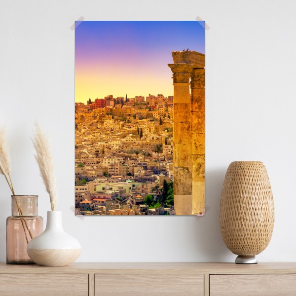 Poster goldene Amman skyline mit antiken säulen – Wallnifity® Poster goldene Amman skyline mit antiken säulen – Wallnifity®