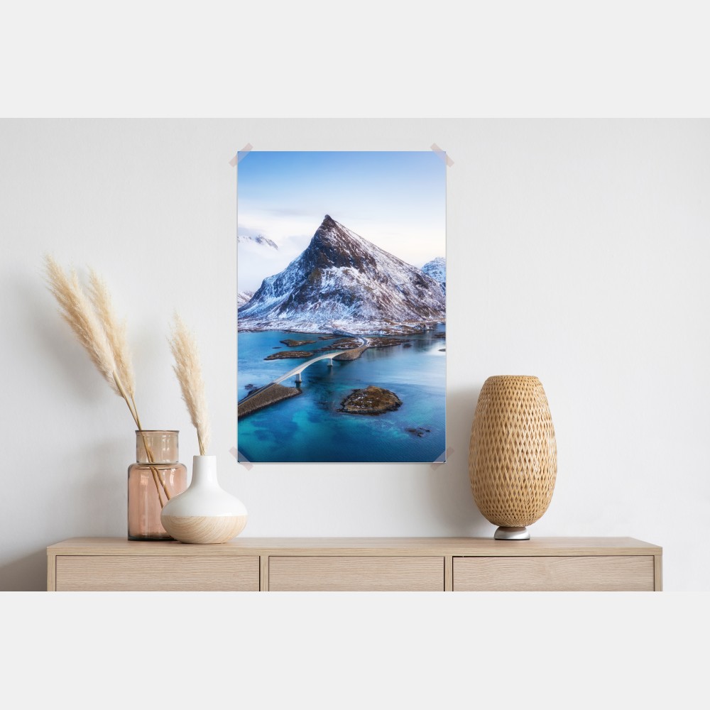 Poster Lofoten brücke und berg aus der luft – Wallnifity®