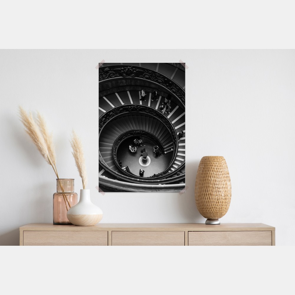Poster dramatische spiraltreppe in monochrom – Wallnifity® Poster dramatische spiraltreppe in monochrom – Wallnifity®