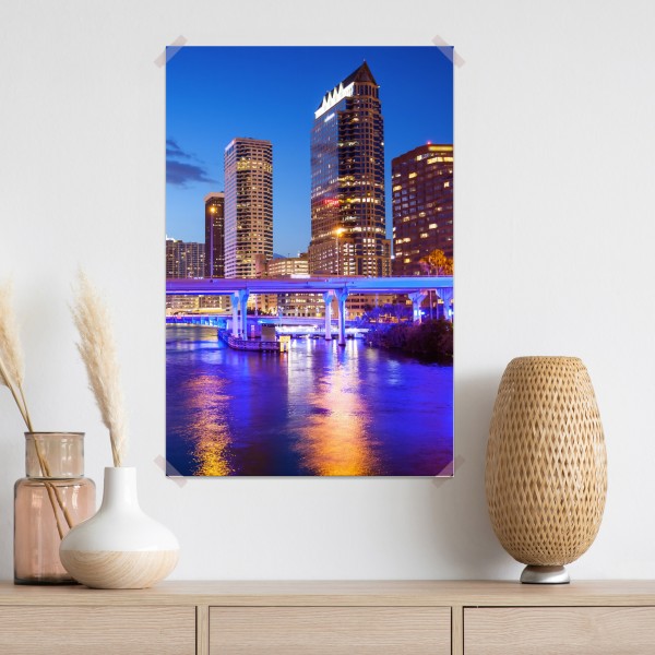 Poster Tampa skyline bei nacht – Wallnifity® Poster Tampa skyline bei nacht – Wallnifity®